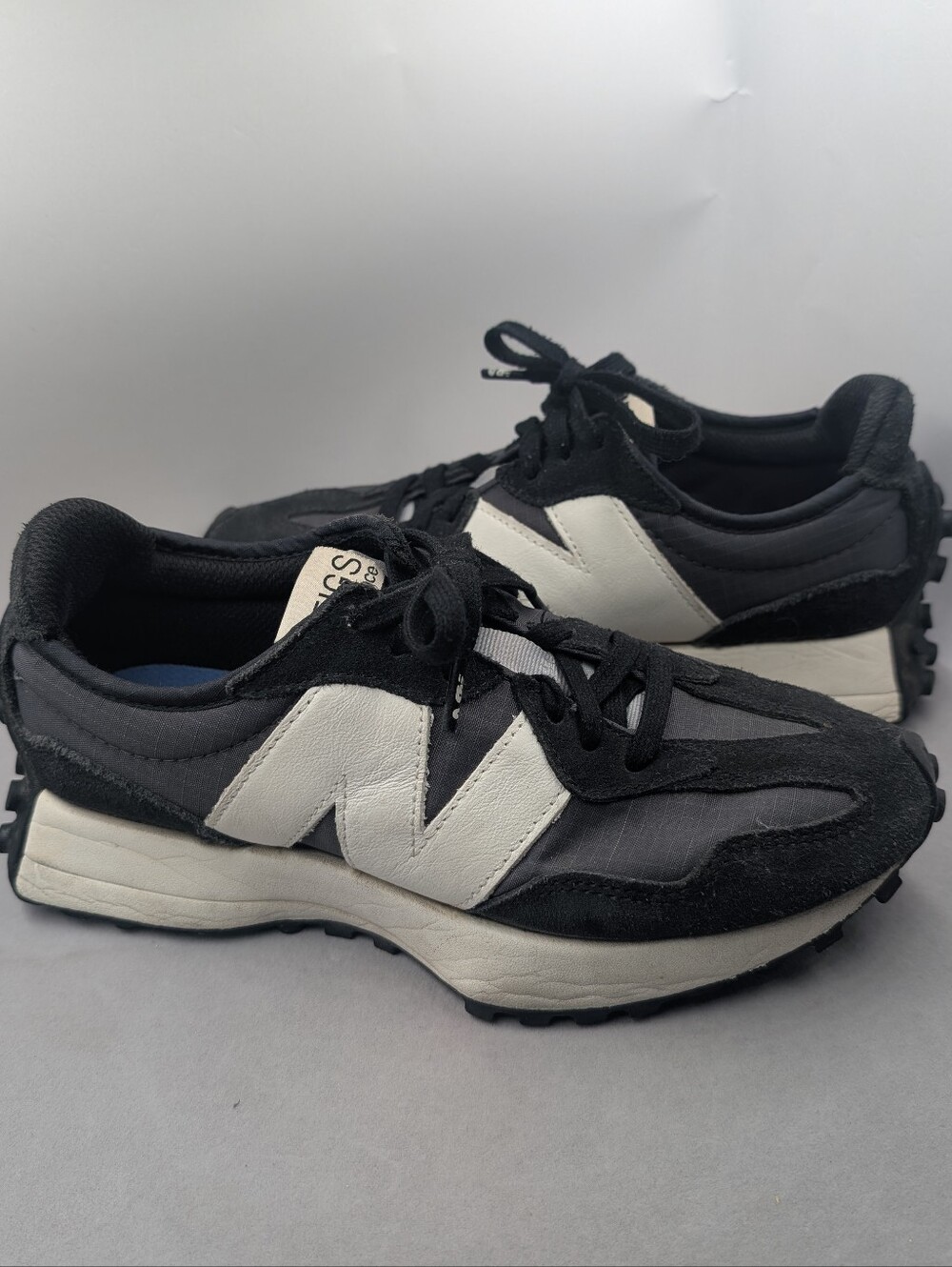 New Balance x FIGS 327 U327FB Black White Sneakers Women’s 8 Men’s 6.5
